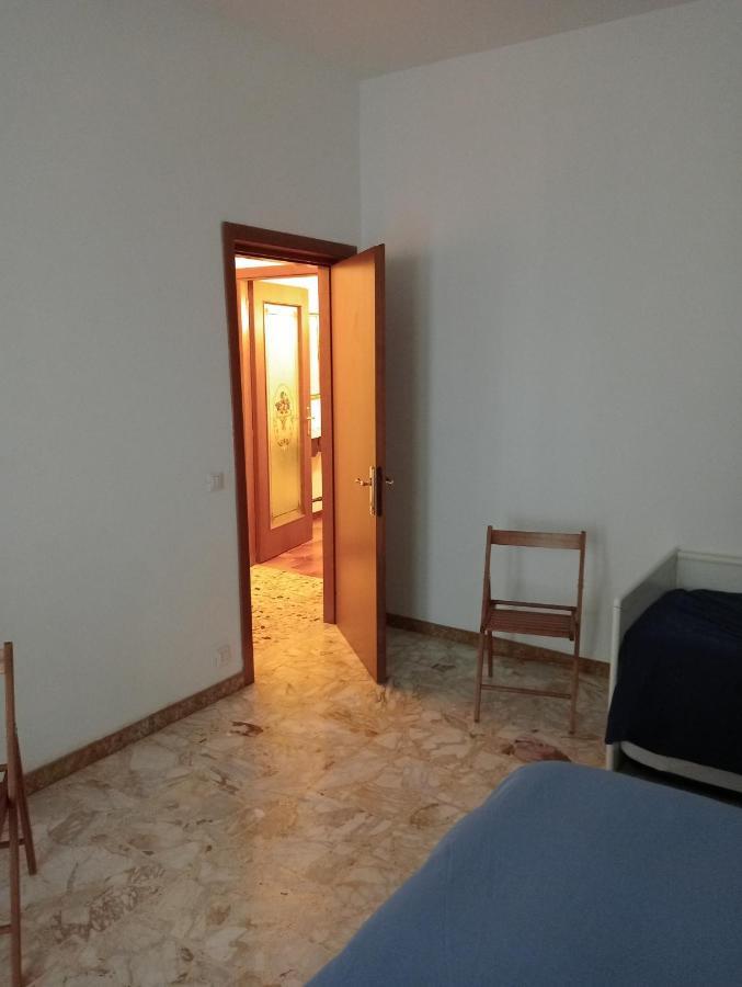 Bici Grill Decimo Miglio Aeroporto Ciampino Francigena Country House Екстериор снимка